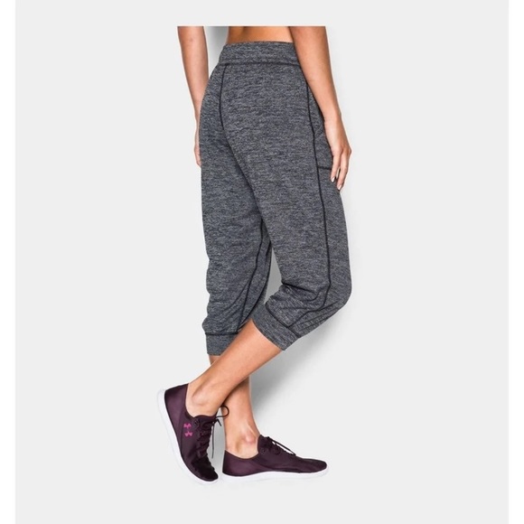 UNDER ARMOUR UA HEATGEAR® TECH TWIST JOGGER CAPRI - Picture 2 of 9